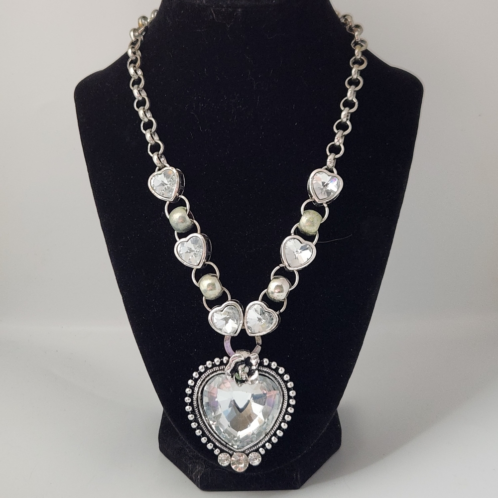 Chic Silver Heart Pendant Necklace